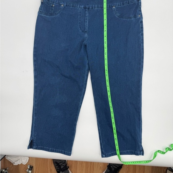 Ruby Rd Jean Capris Size 12 - Picture 4 of 5